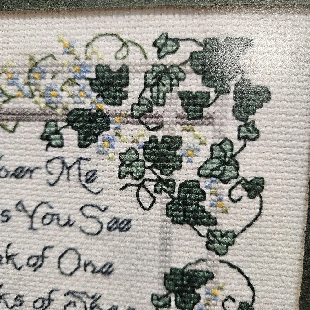 VTG Remember Me‎ Ivy Cross Stitch Tapestry 2004 Medium Framed Wall Art